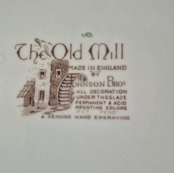 Cottage Core Style Johnson Bros "The Old Mill" Detailed Platter - Picture 2 of 4